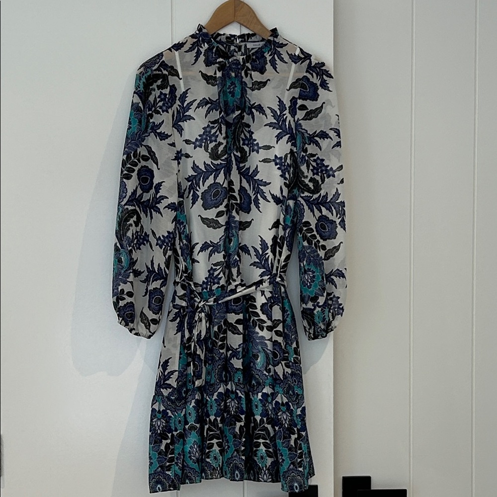 Julia Jordan Blue and Black Floral Long Sleeve Dress